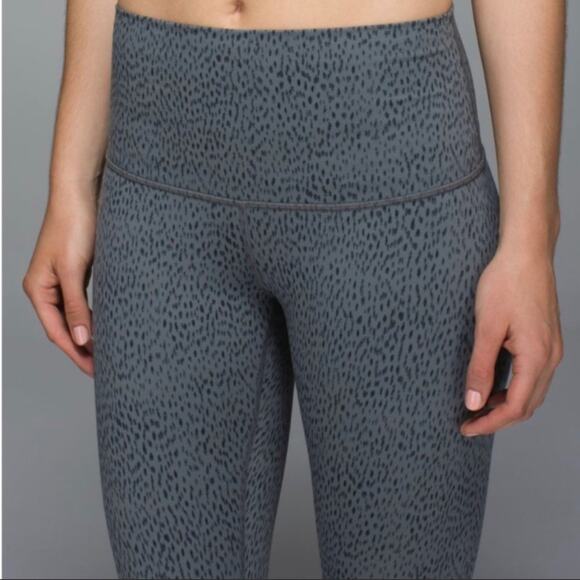 Lululemon Wunder Under Crop II Full-On (Roll Down) Dottie Dash Slate Black - Picture 2 of 10
